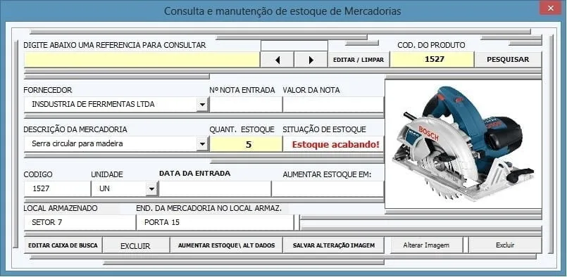 Interface de sistema de gestão mostrando consulta de estoque com imagem de serra circular.