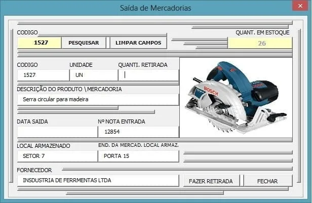 Interface de sistema administrativo exibindo formulário para saída de mercadoria com serra circular.
