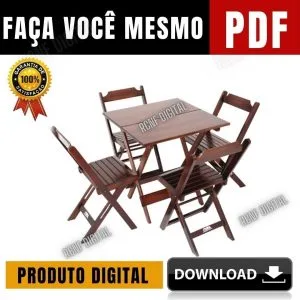 Mesa quadrada de madeira com quatro cadeiras dobráveis em um fundo branco.