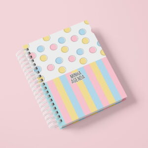 Agenda espiralada com capa de bolinhas e listras pastel, texto "Minha Agenda".