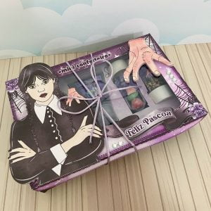 Arquivo De Corte Caixa Páscoa Wandinha Mini Confeiteiro