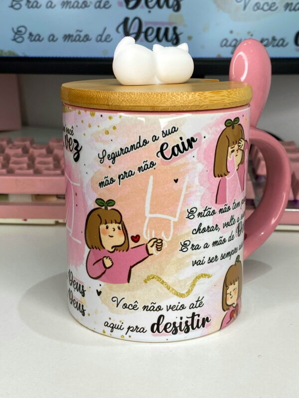 Arte Caneca Era Mão de Deus - Arquivo Digital