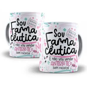 Duas canecas brancas estampadas com frases e desenhos sobre o tema farmacêutico colorido.