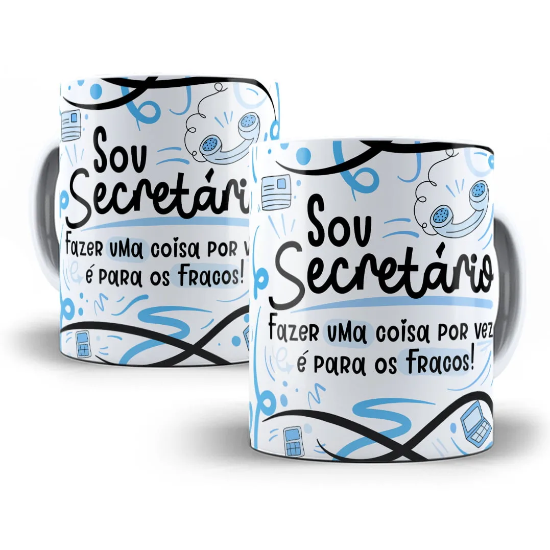 Caneca branca com estampa azul escrita sobre profissão e ícones de escritório.
