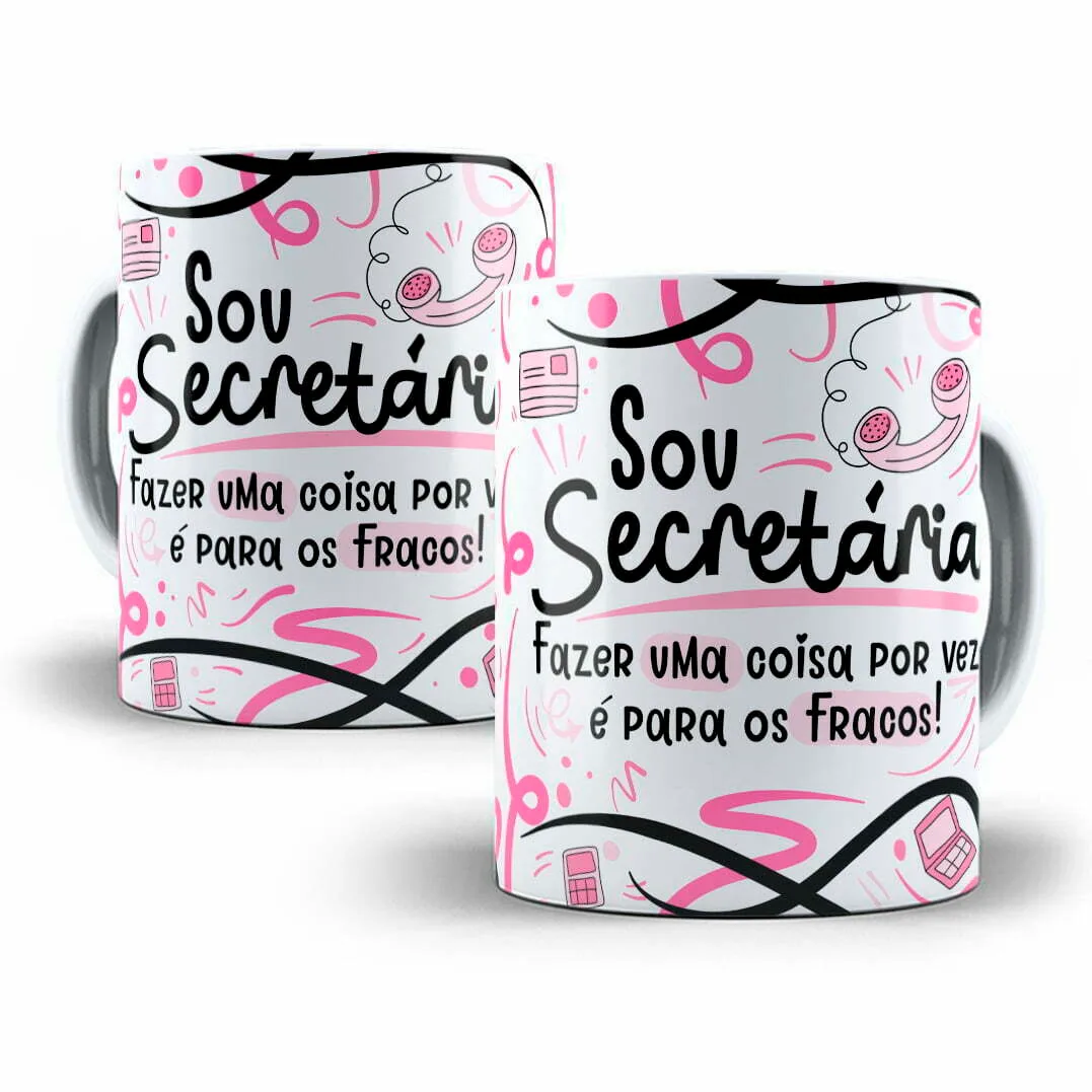 Duas canecas brancas estampadas com frase e ícones de escritório em tons rosa.