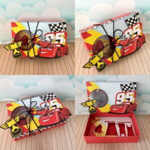 Design digital de caixa de Páscoa com carro de corrida e troféu, em quatro vistas.