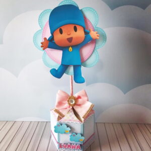 centro de mesa pocoyo rosa com nome em pdf e studio