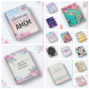 Várias capas de cadernos espiral com desenhos coloridos, frases motivacionais e ano em destaque.