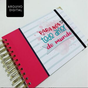 Arte digital de capa de planner com frase motivacional e encadernação dourada.