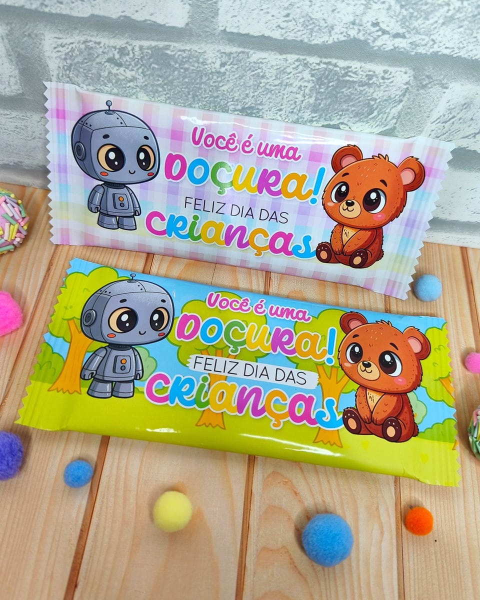 Kit Digital Dia das Crianças Artes JPG para Lembrancinhas 1 Duas embalagens coloridas com desenhos de robô e urso para o dia das crianças