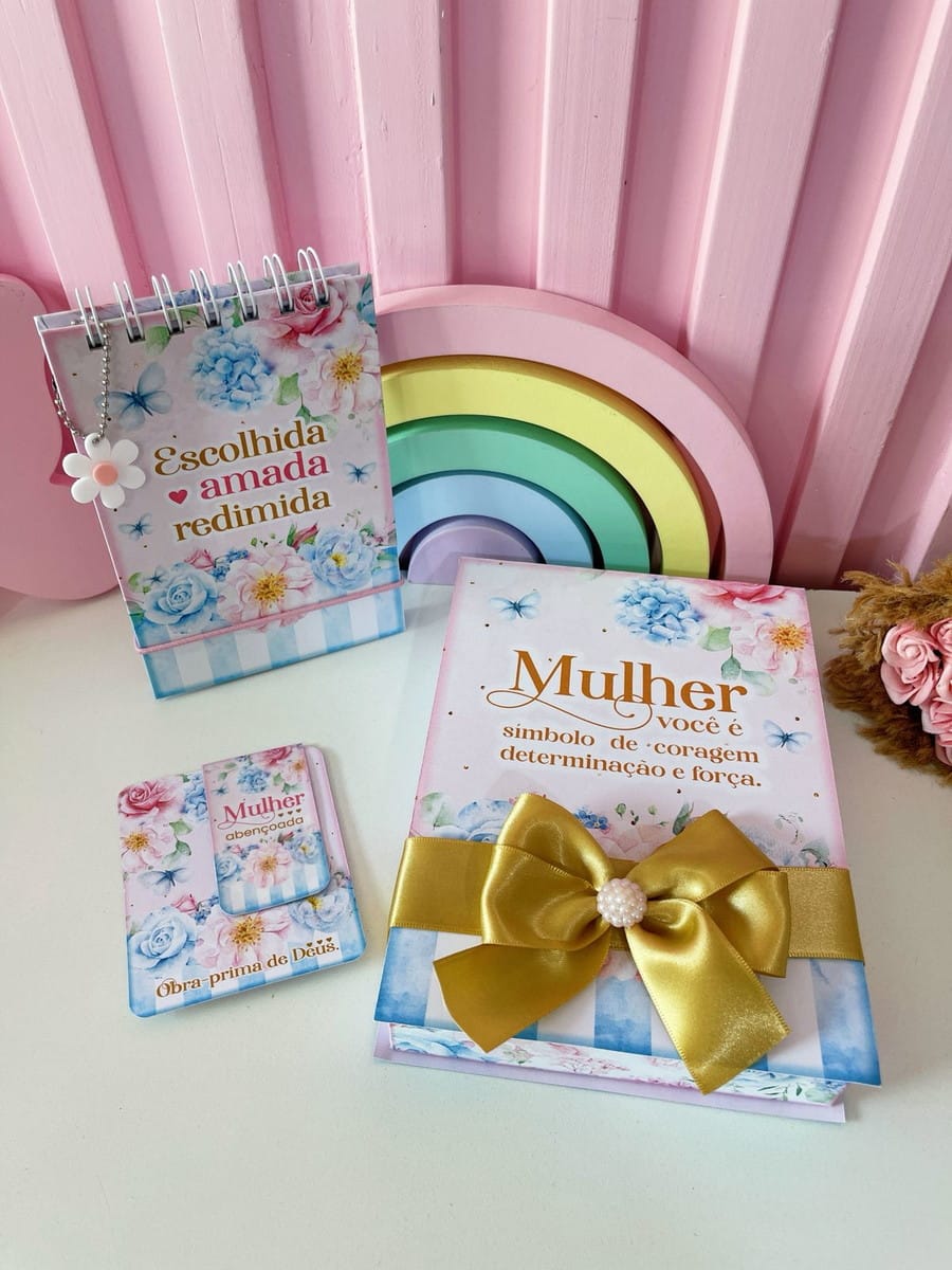 Kit Digital Dia da Mulher 2026 para Lembrancinhas 2 Conjunto de arte digital com caderneta, livro e marcador floral inspirador.