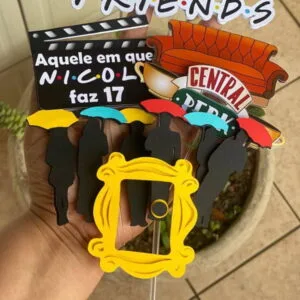 Topo de Bolo Friends Camadas - Arquivo Digital 4 Topo de Bolo Friends Camadas - Arquivo Digital